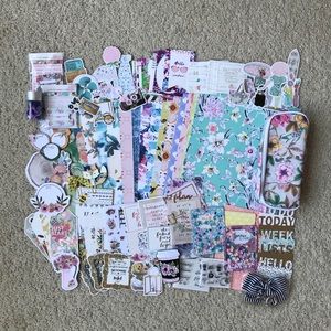 HUGE planner society lot!